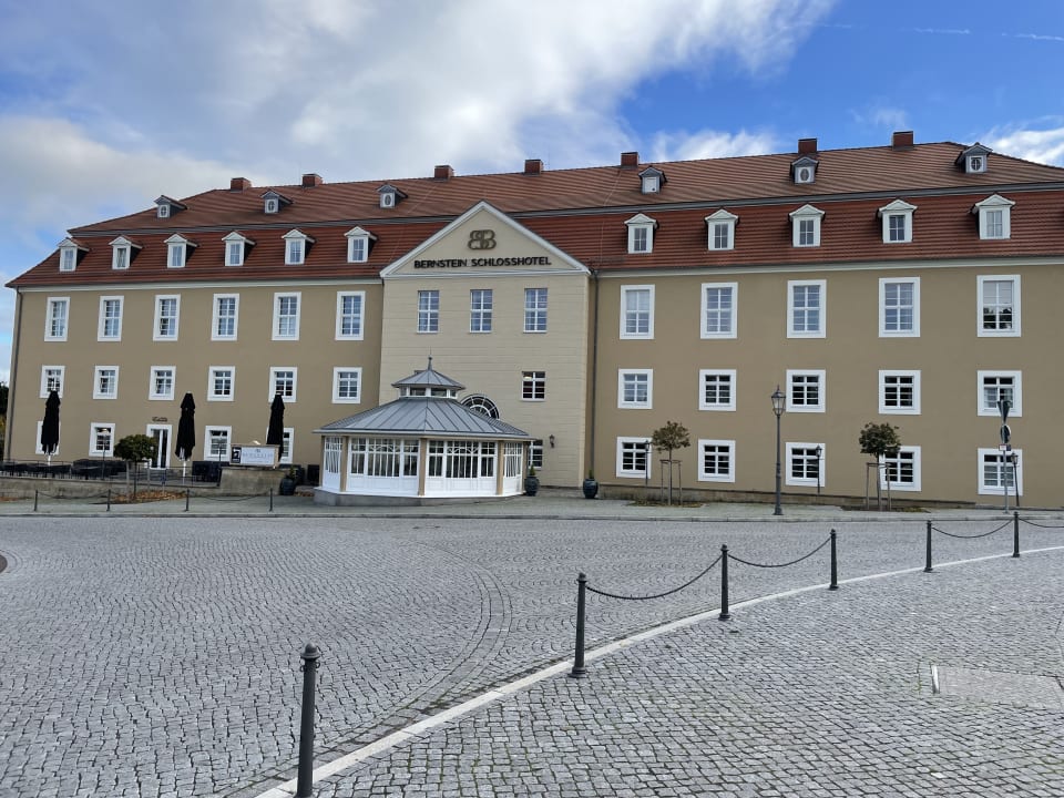 Außenansicht Schlosshotel Ballenstedt