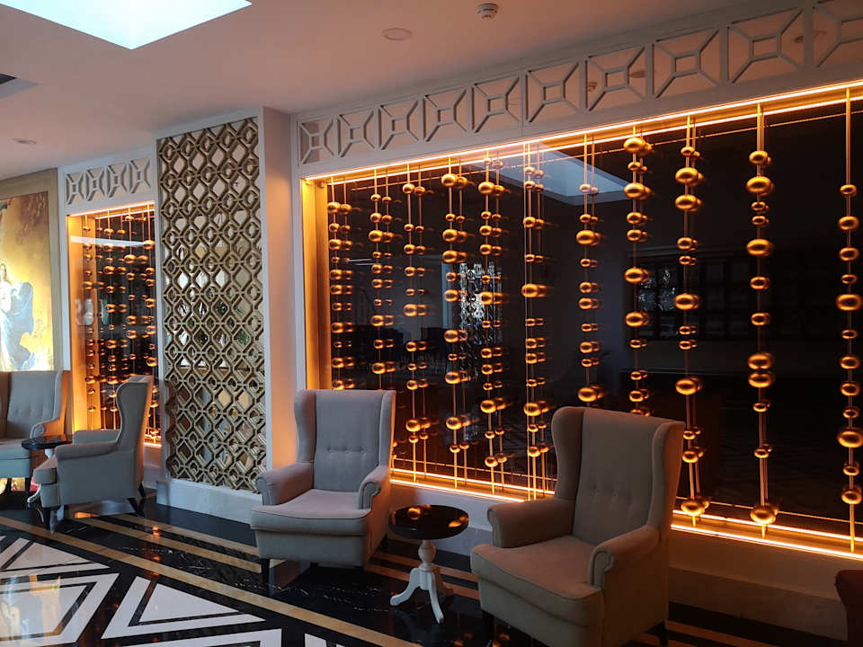 Lobby Mary Hotel Side