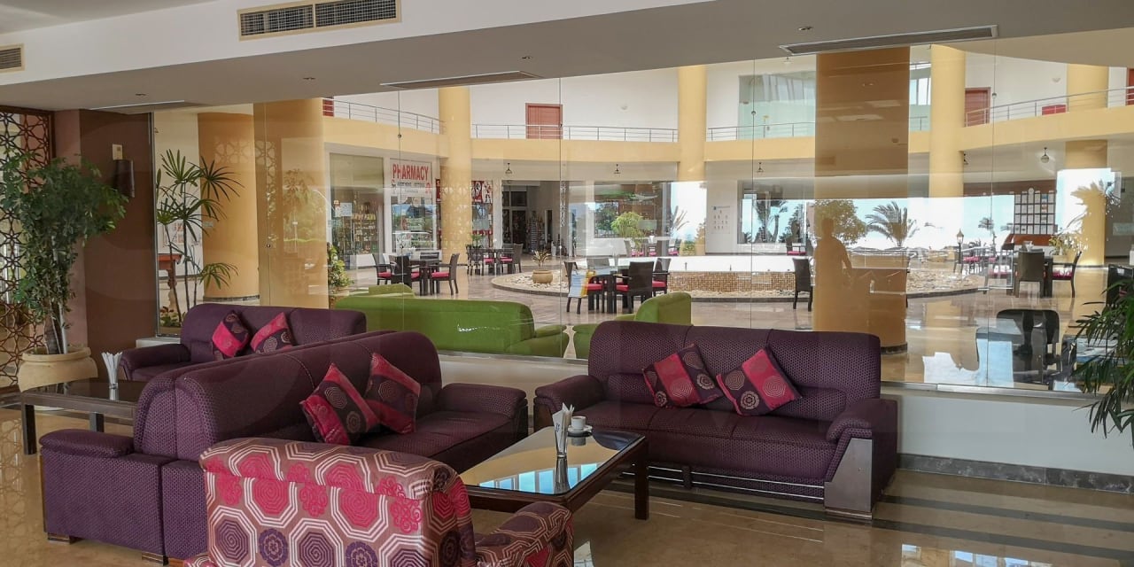 Lobby Three Corners Equinox Beach Resort