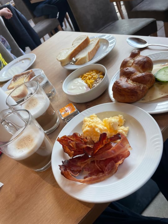 Gastro Hotel Bellevue am See