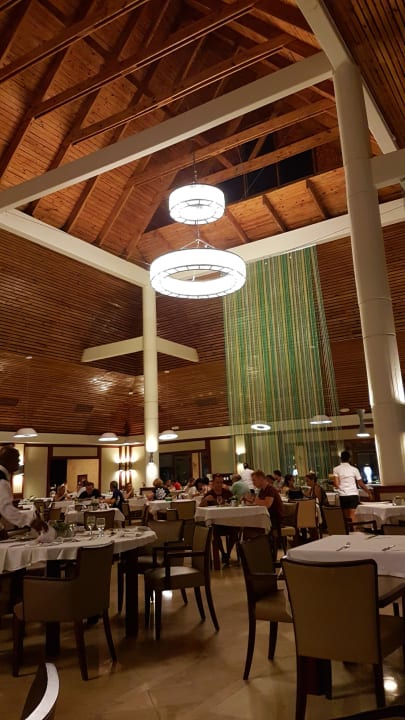 Buffet Restaurant Hotel Grand Palladium Palace Resort, Spa & Casino