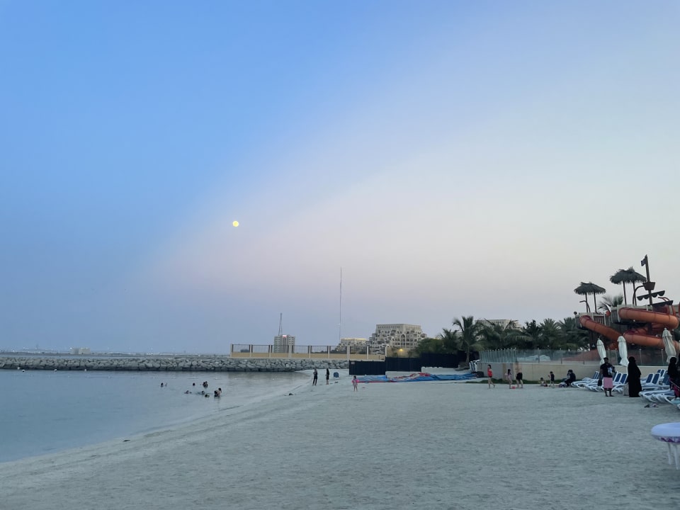 Strand DoubleTree by Hilton Resort & Spa Marjan Island