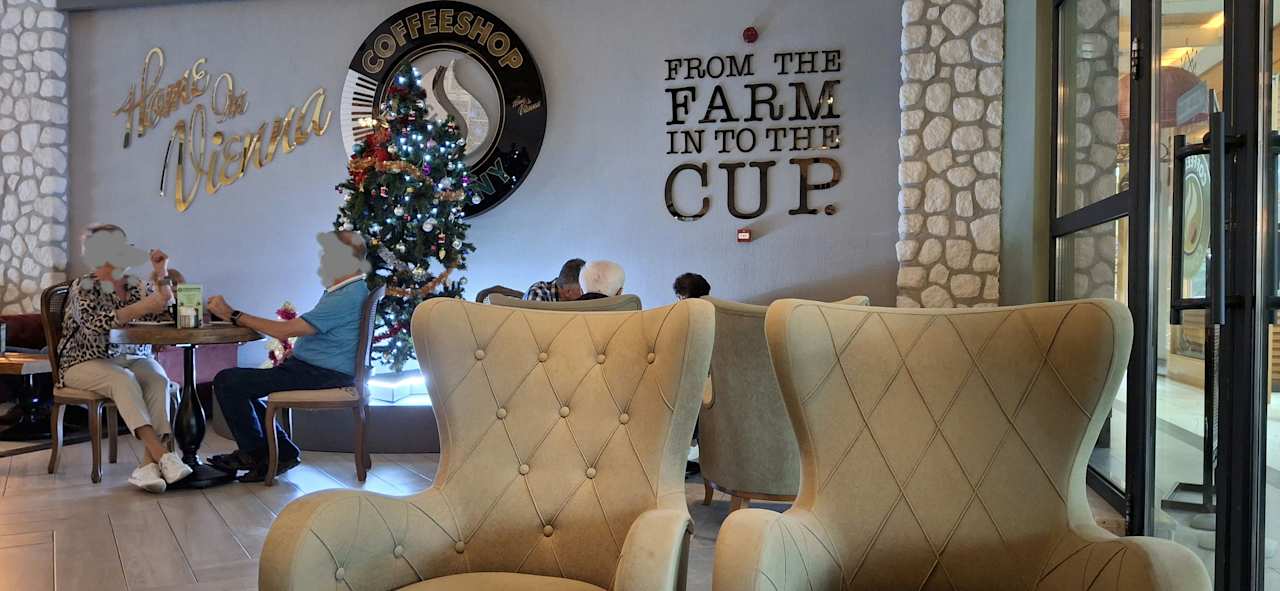 Gastro Side Royal Palace Hotel & Spa