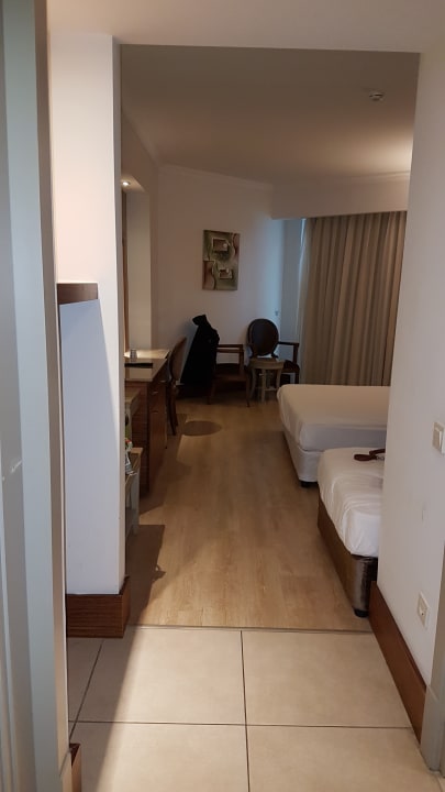 Zimmer Well Palace Side