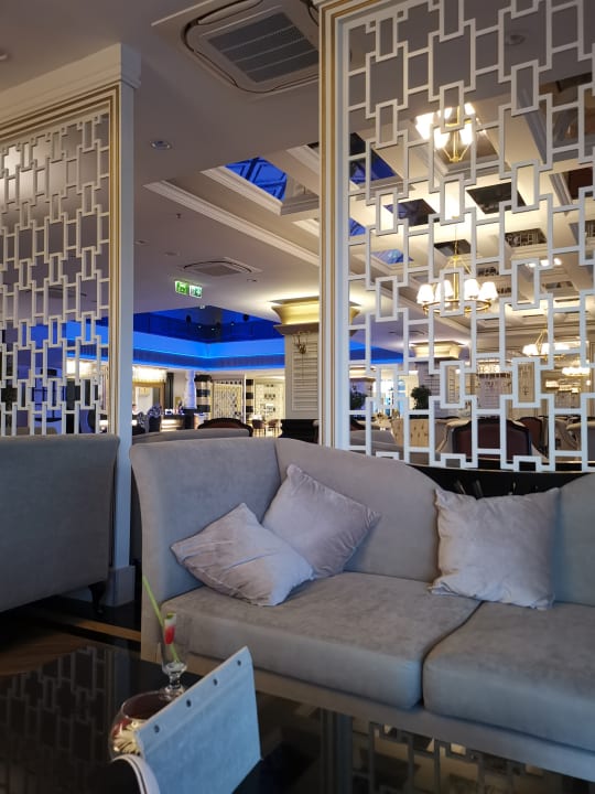 Lobby Mary Hotel Side
