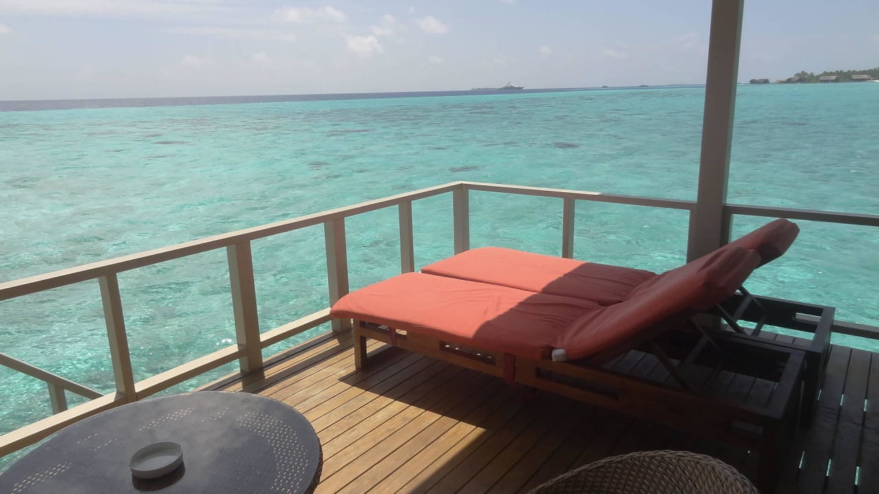 Terasse Wasserbungalow Nr. 519 Summer Island Maldives