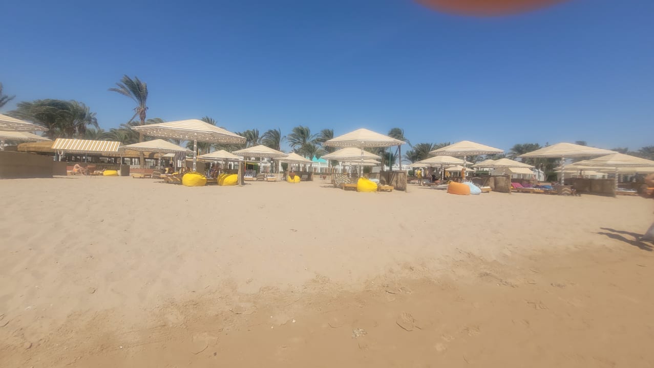 Strand Menaville Safaga