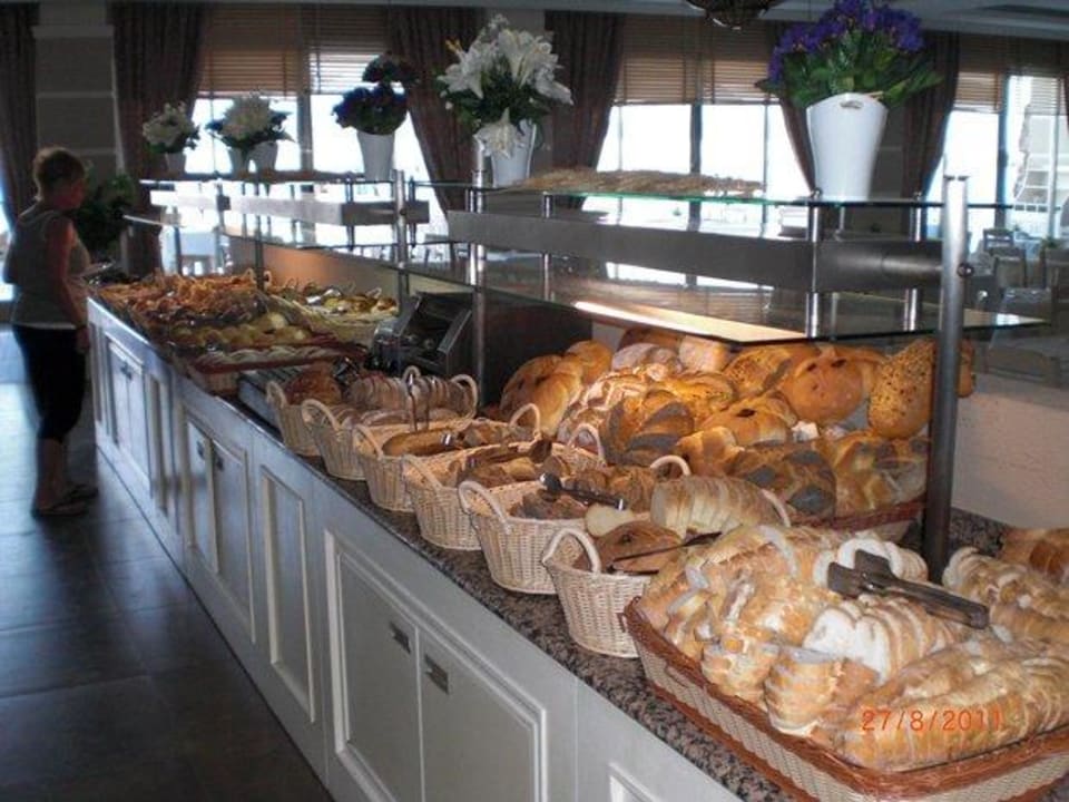 Brotbuffet Can Garden Beach