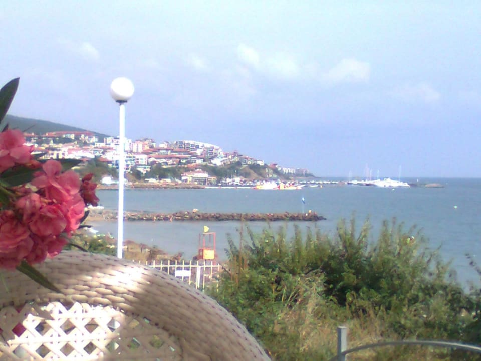 Hübscher Ausblick von der Poolbar auf Sveti Vlas Hotel Sineva Beach
