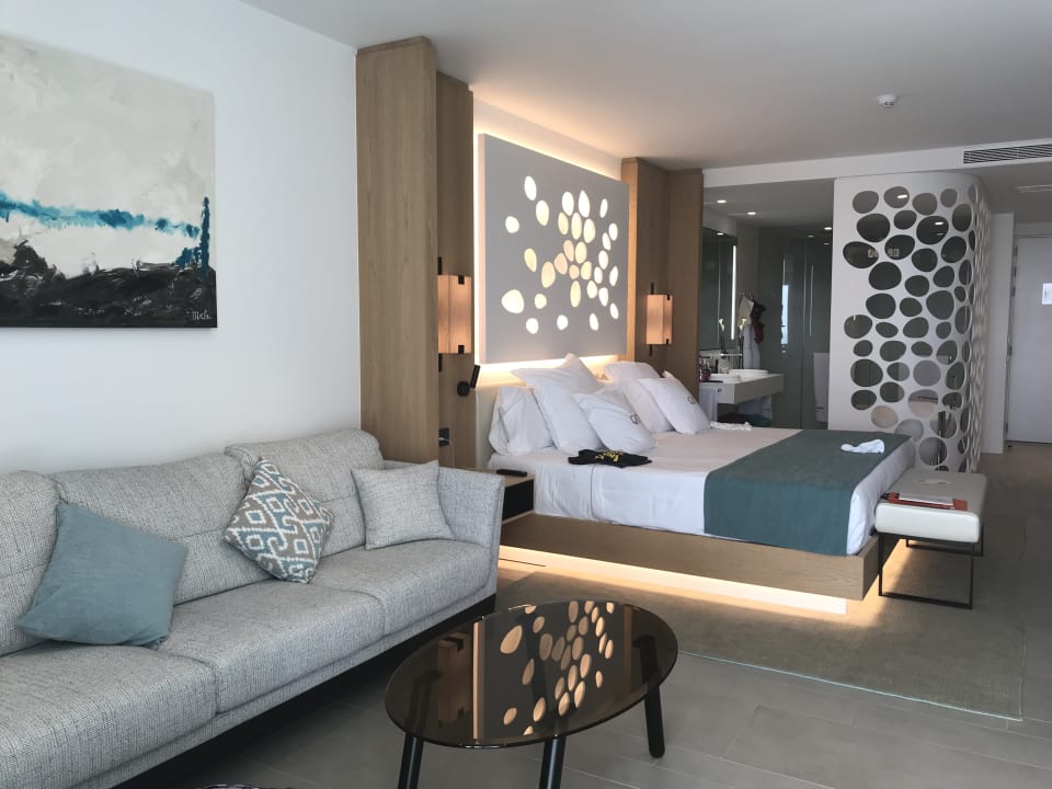 Zimmer Royal Hideaway Corales Suites