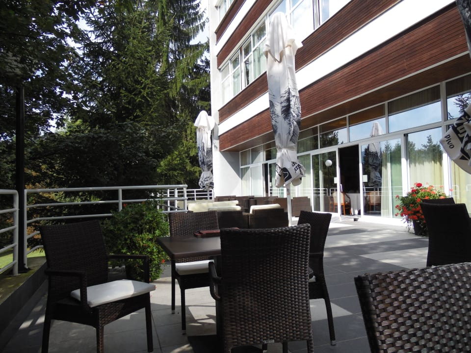 Hintere Terrasse Hotel Jezero