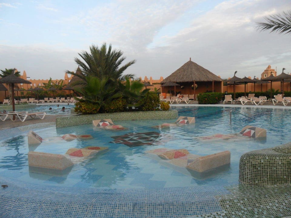 Wasserliegen Hotel Riu Funana