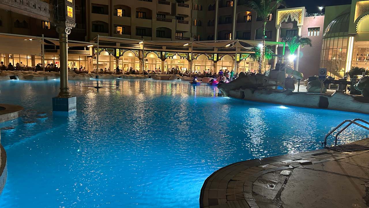 Pool Sunny Days El Palacio Resort & Spa