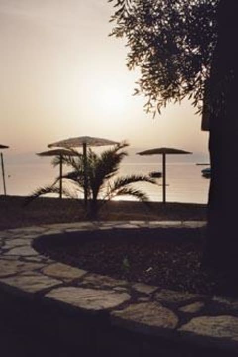 Sonnenaufgang am Strand Corfu Chandris Hotel and Villas