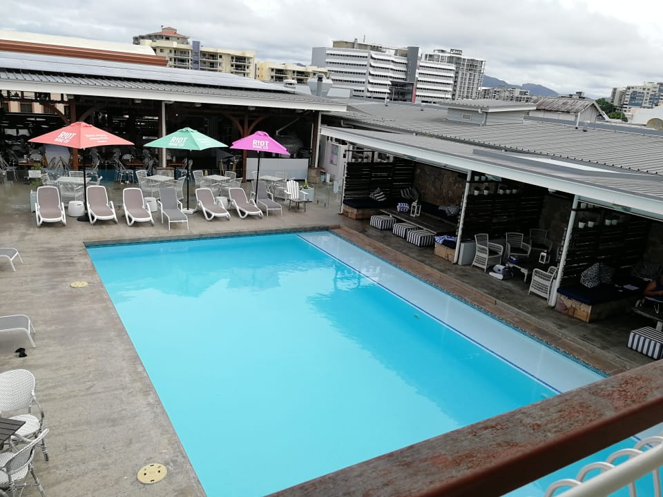 Pool Rambutan Townsville YHA