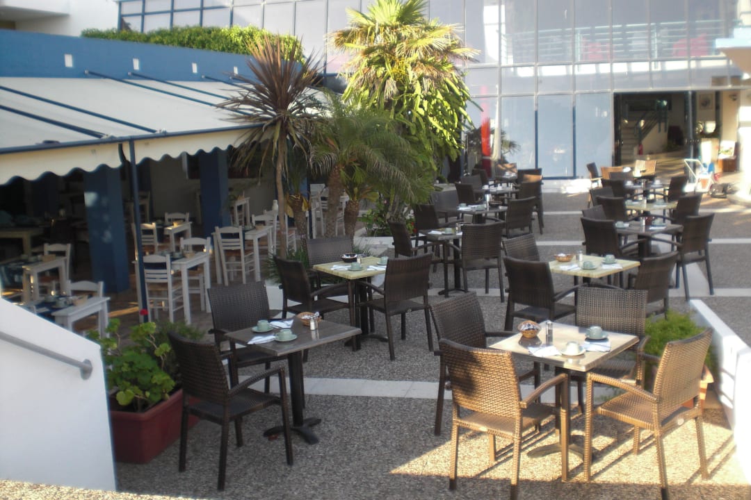 Frühstück draussen Hotel Kos Palace