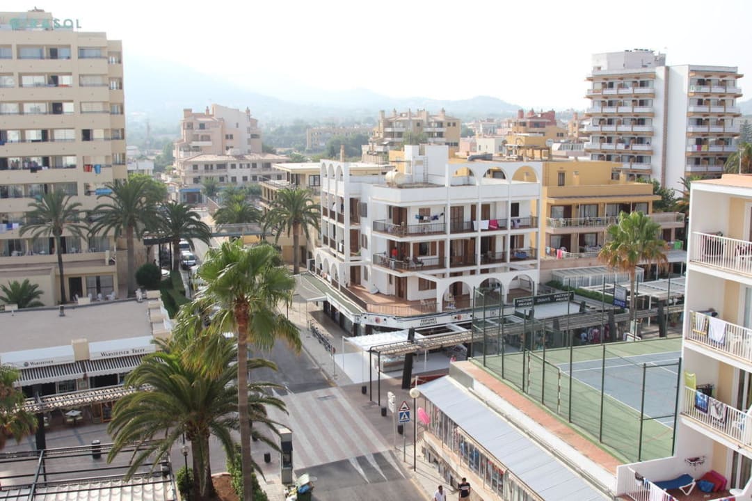 Ein wenig viel Beton CM Playa del Moro