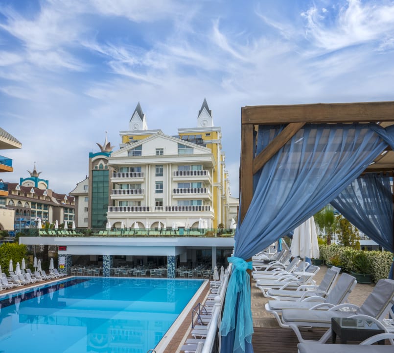 Pool Dream World Resort & Spa