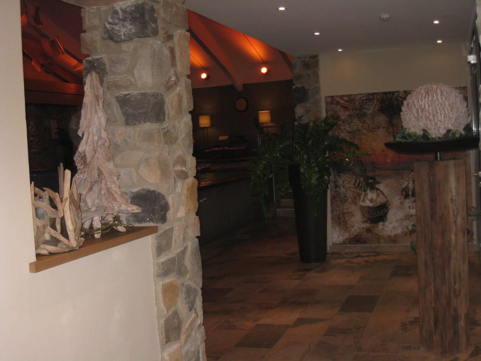 Eingangsbereich zur Sportschwimmhalle Wohlfühlresort Peternhof