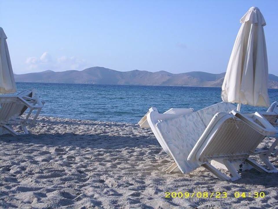Strand früh am Morgen  Hotel Tigaki Beach