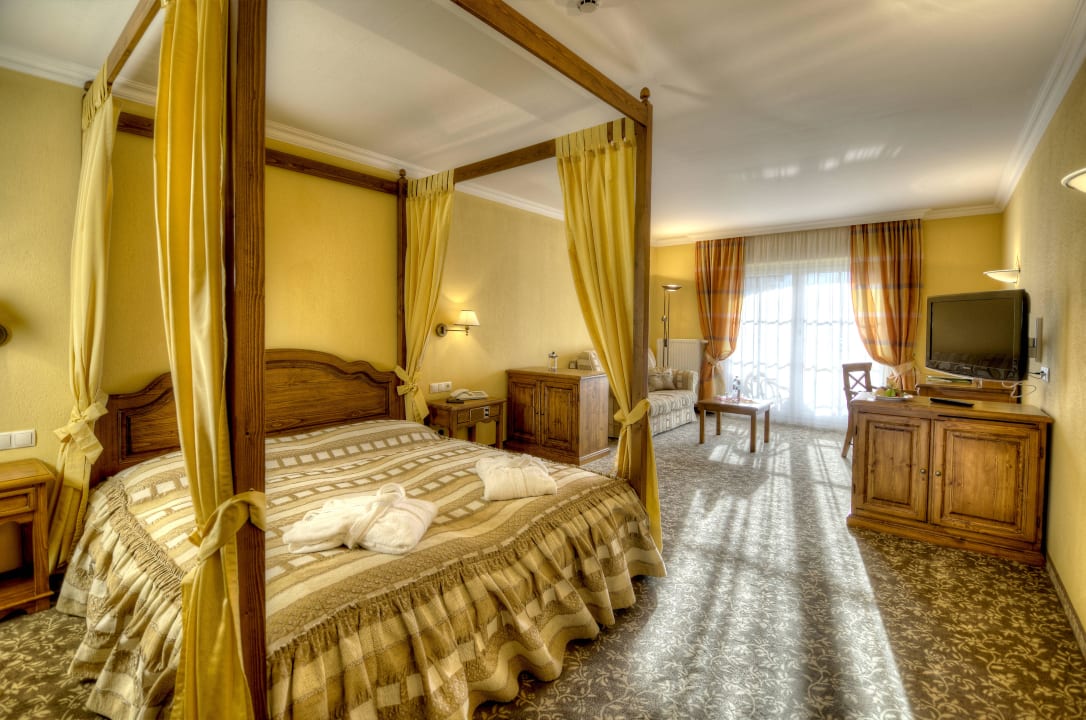 Himmelbett-Suite „Mirabell“ Sporthotel Radstadt