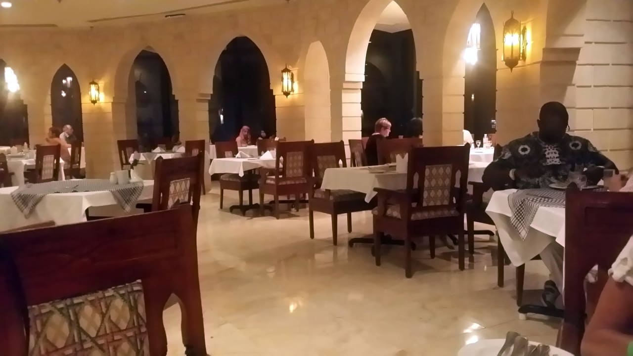 Internationales Restaurant SUNRISE Holidays Resort (Adults Only)