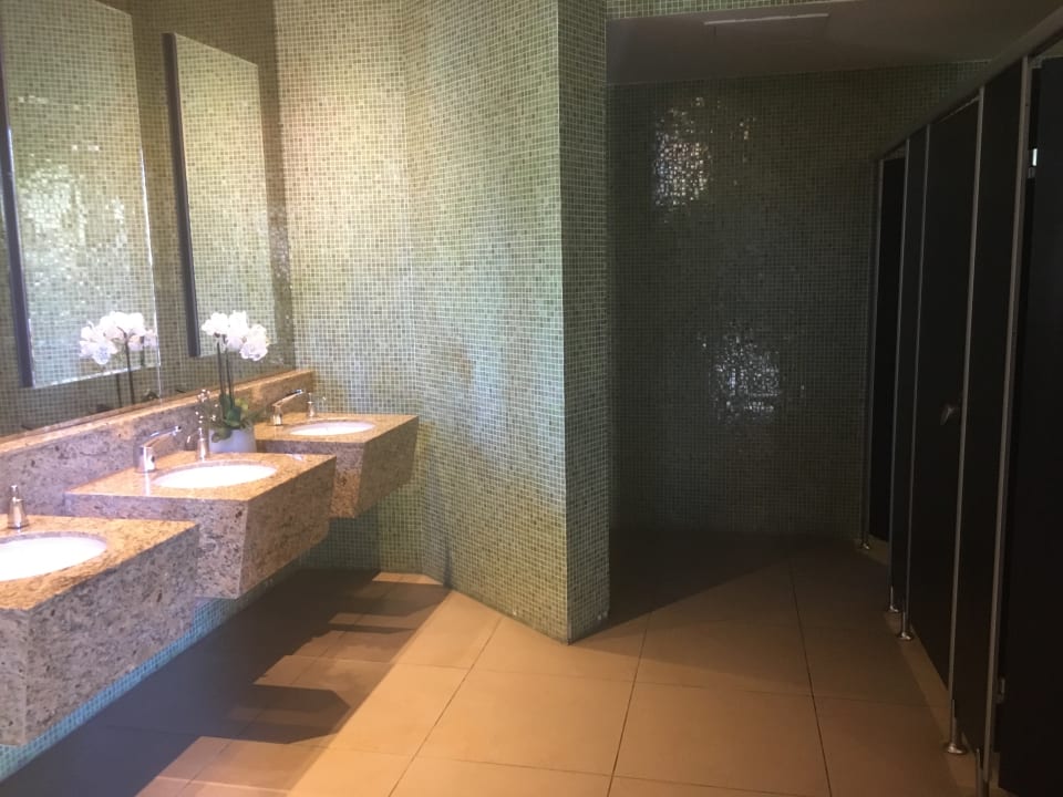 Pool Royal Alhambra Palace