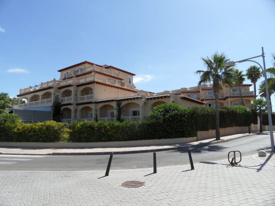 Straßenansicht von Norden Villa Chiquita