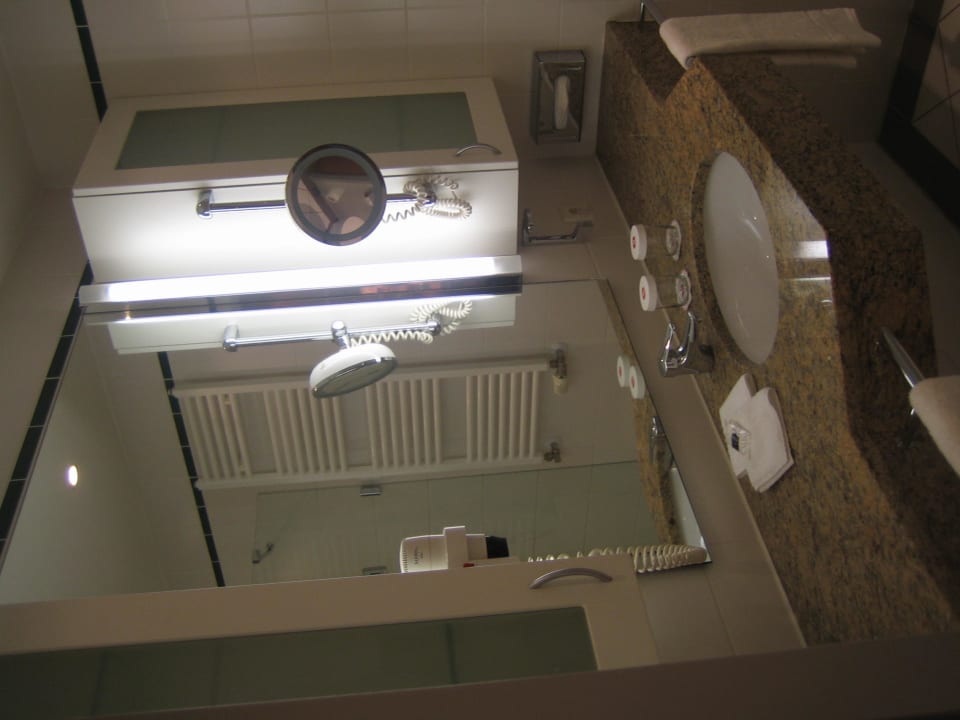 Badezimmer HYPERION Hotel Berlin
