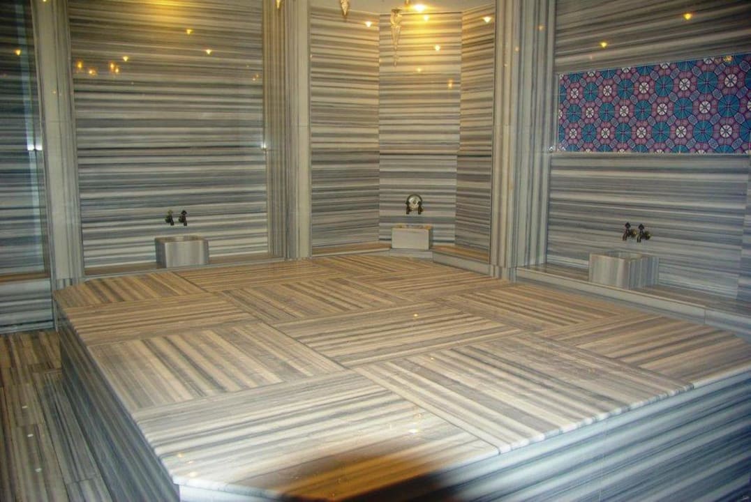 Wellness Port Side Resort Hotel