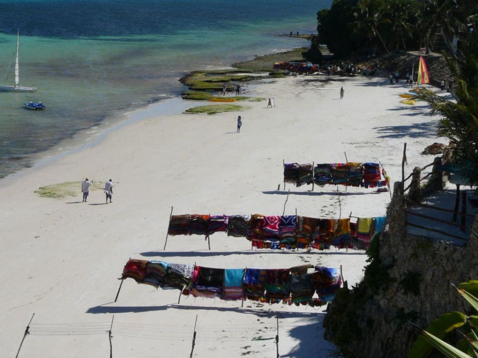 Strandblick von der Poolbar Bahari Beach Hotel