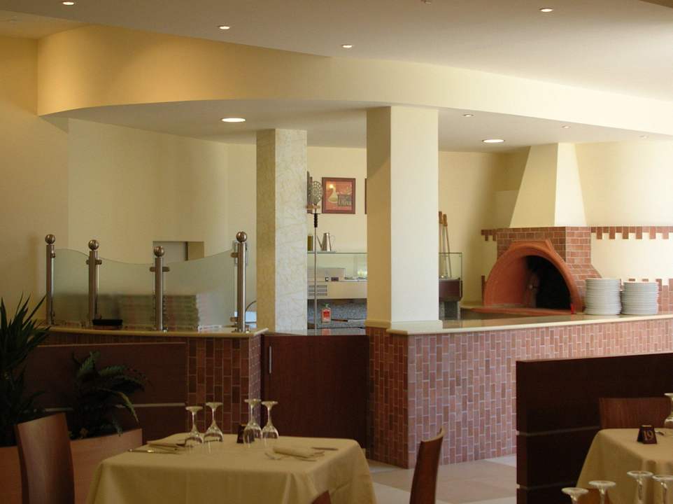 Pizzeria forno a legna  Hotel Hermes
