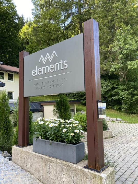 Außenansicht elements Hotel Christlessee Oberstdorf