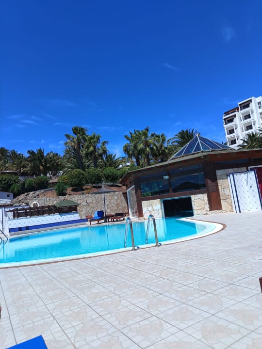 Pool Marina Playa Suite Hotel