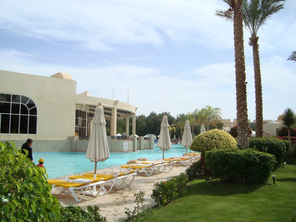 У лобби Prima Life Makadi Resort