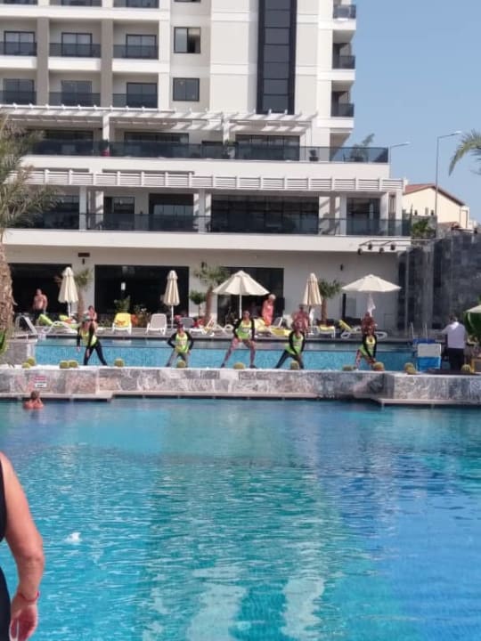 Popisy tancerek Seaden Valentine Resort & Spa