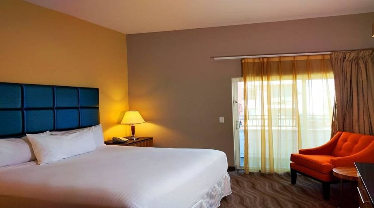 1 King Deluxe with Balcony Porto Vista Hotel