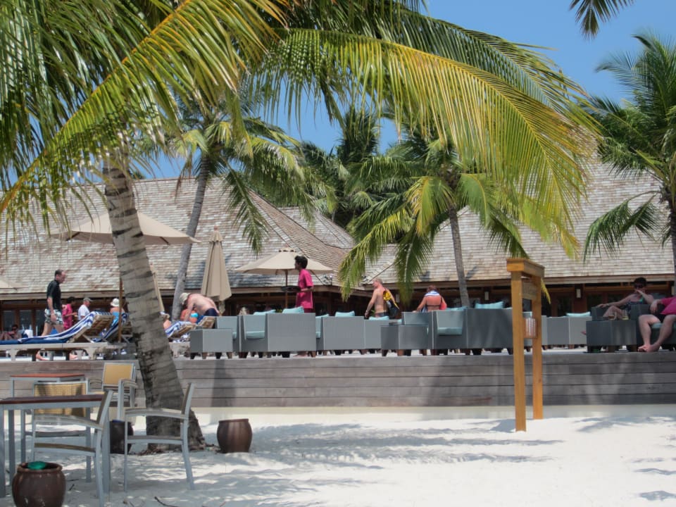 Sunset Bar / Strand / Pool Vilamendhoo Island Resort & Spa
