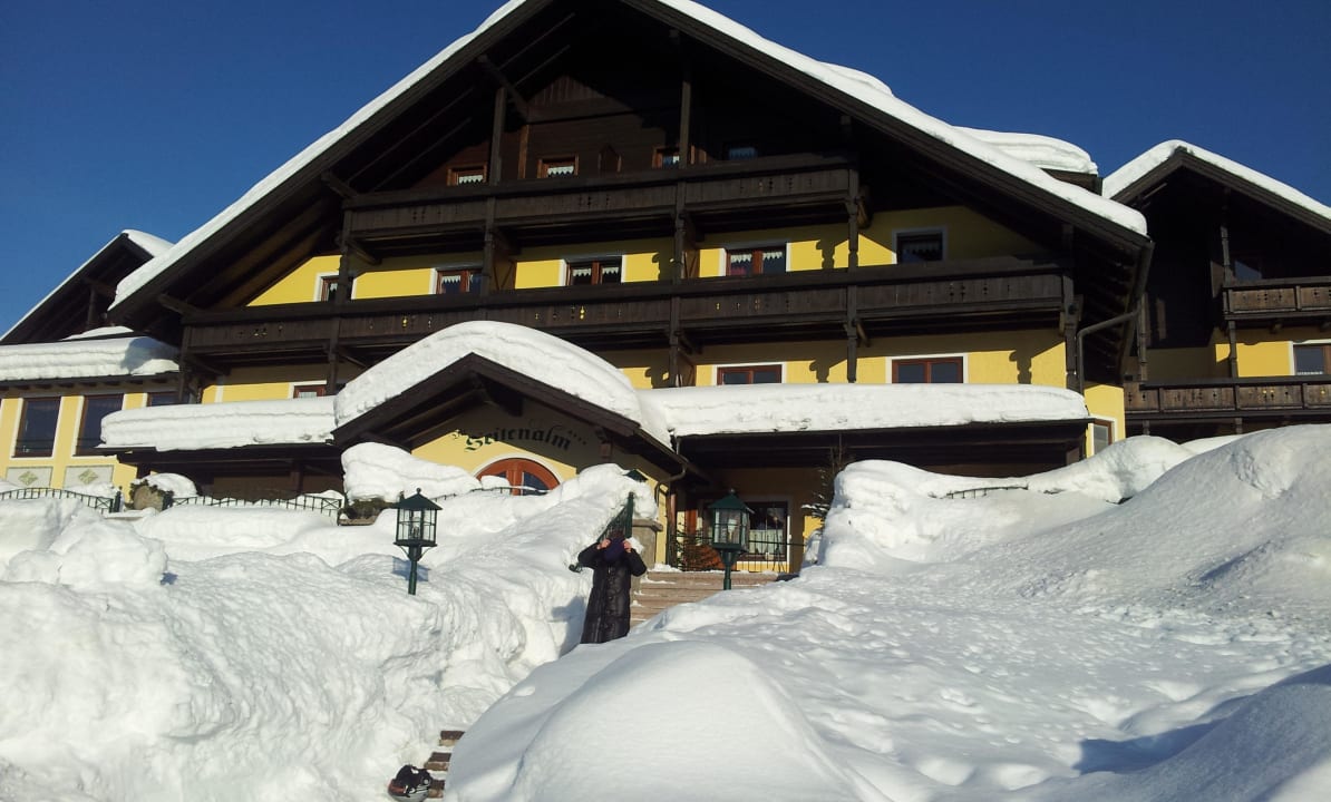 Haupteingang zum Hotel Die Seitenalm