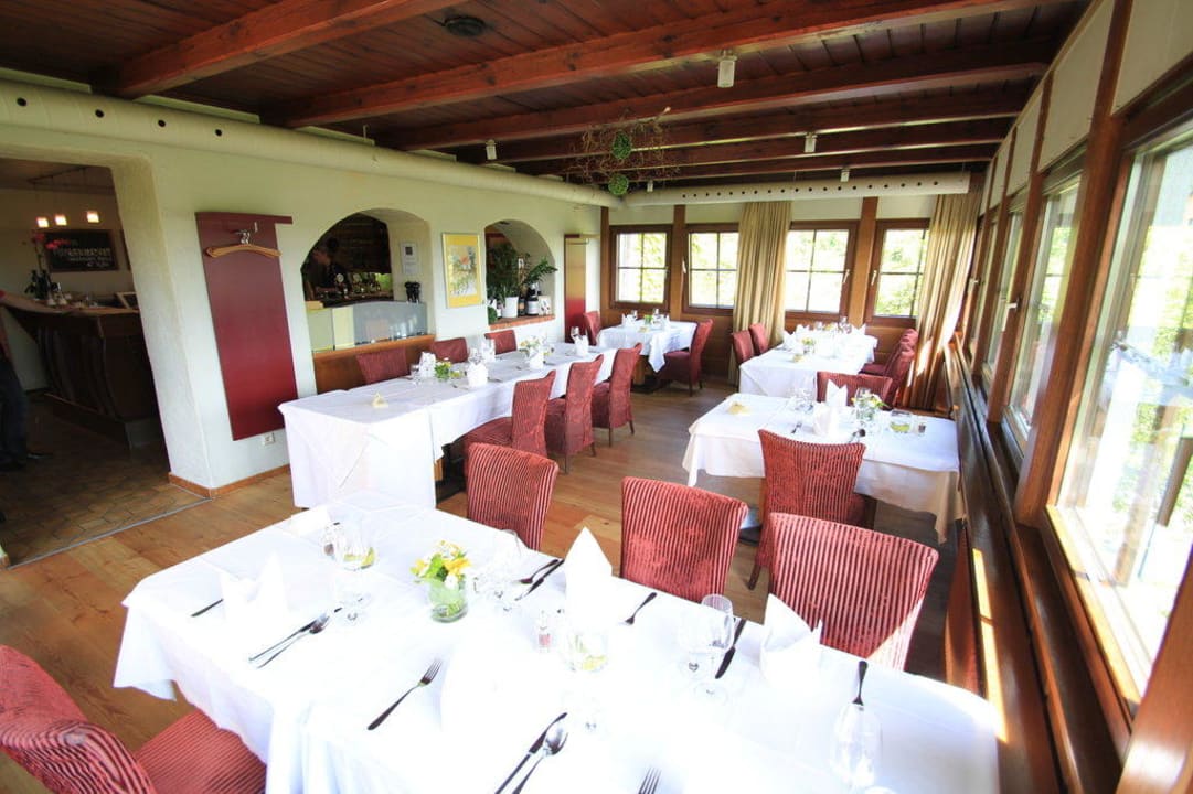 Veranda mit Blick auf den Landschaftspark Hotel Staribacher Südsteiermark
