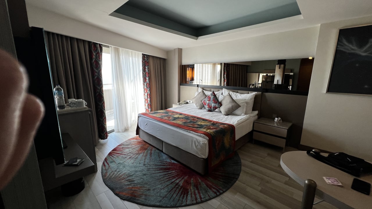Zimmer Royal Seginus