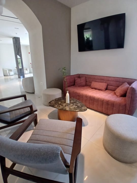 Lobby Vantaris Luxury Beach Resort