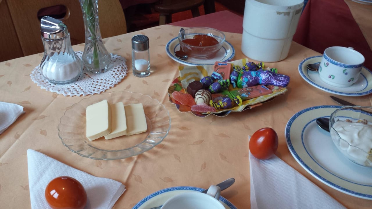 Liebevoll dekoriert zu Ostern  Haus Ganahl