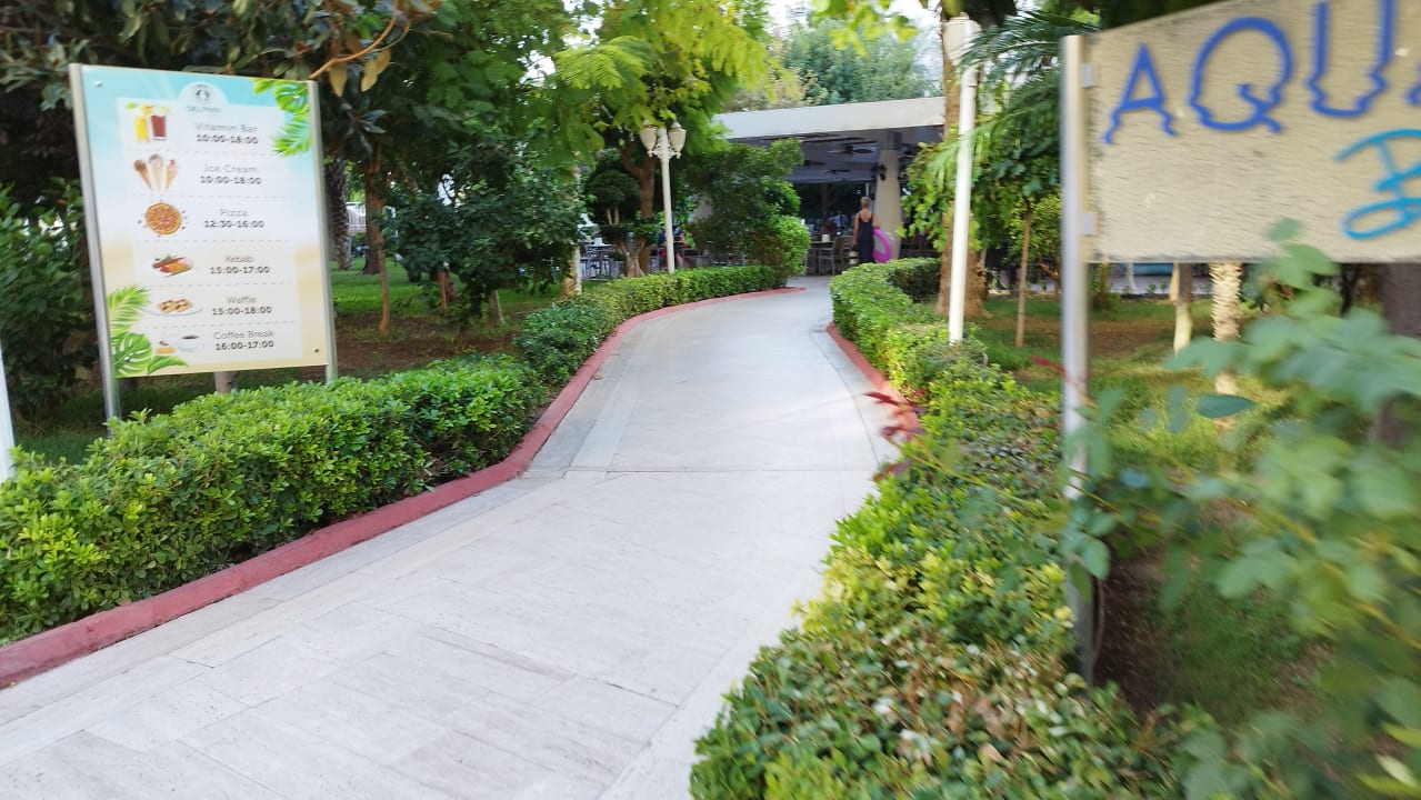Gartenanlage Hotel Delphin Imperial