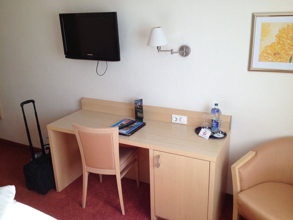 TV und Arbeitsplatz Hotel Dirsch Wellness & Spa Resort