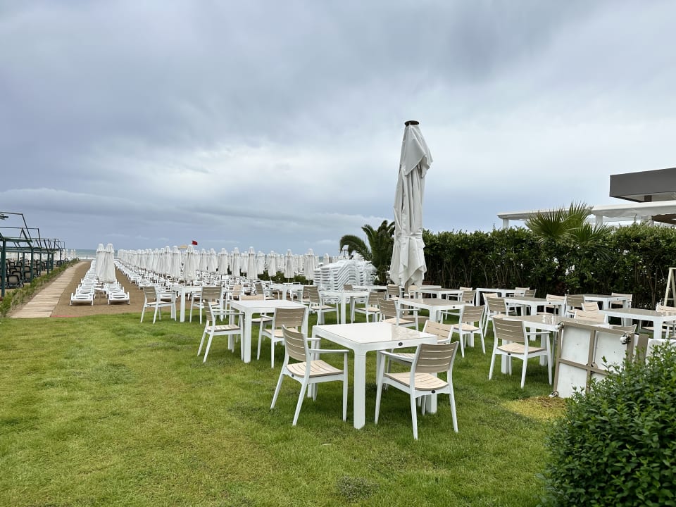 Strand Side Story Resort & Spa