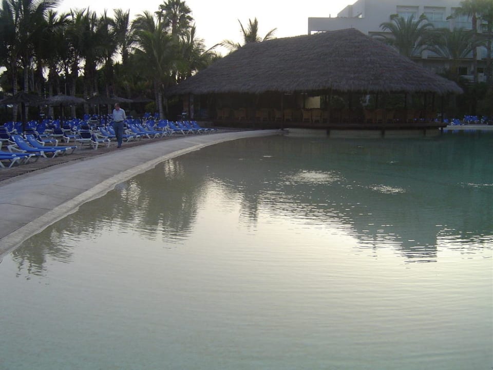 Pool Tabaiba Princess