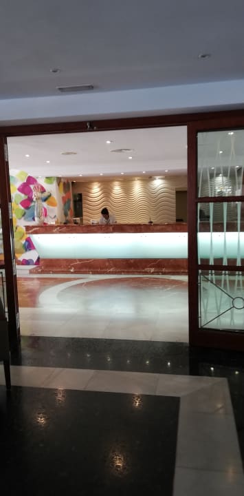 Lobby Hotel Mariant