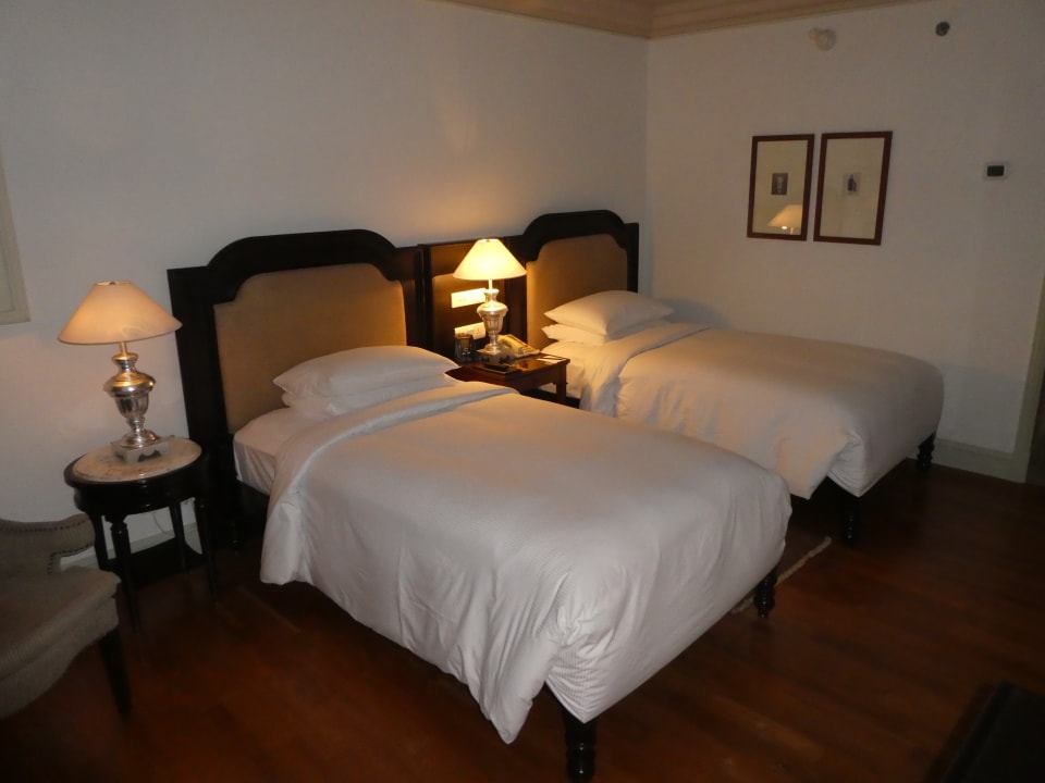 Zimmer Hilton Mumbai International Airport