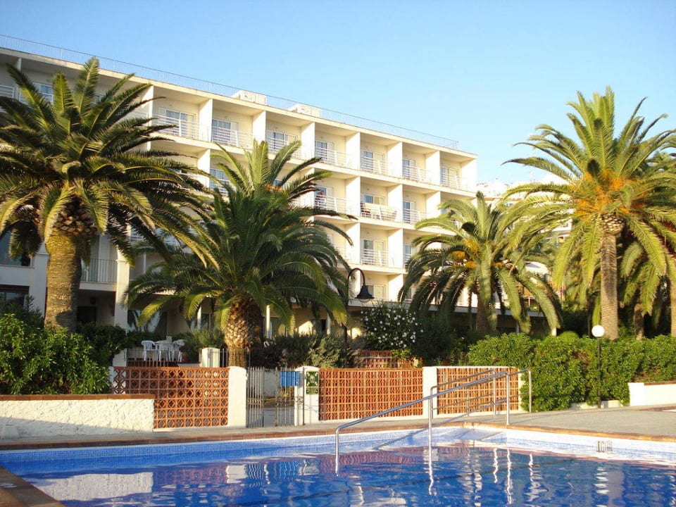 Hotelansicht vom Pool gesehen BG Hotel Nautico Ebeso